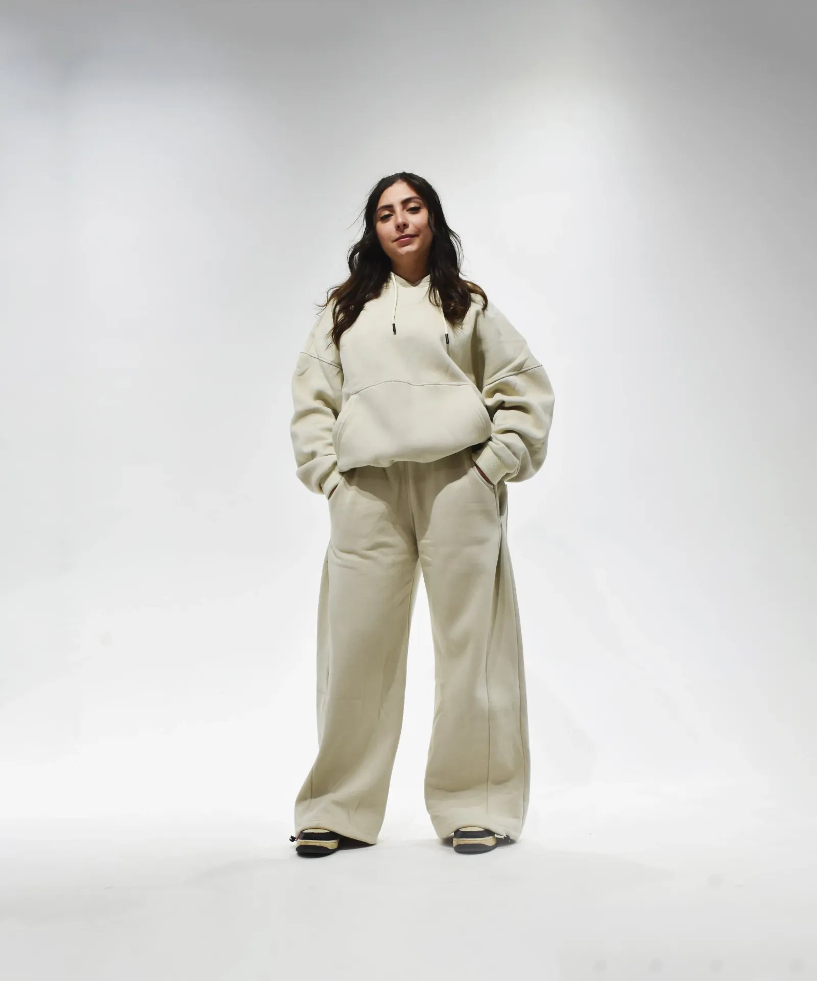 HOODIE + CAPSULED PANTS + 2 PRINTS | OFF-WHITE  "THE FULL DROP"